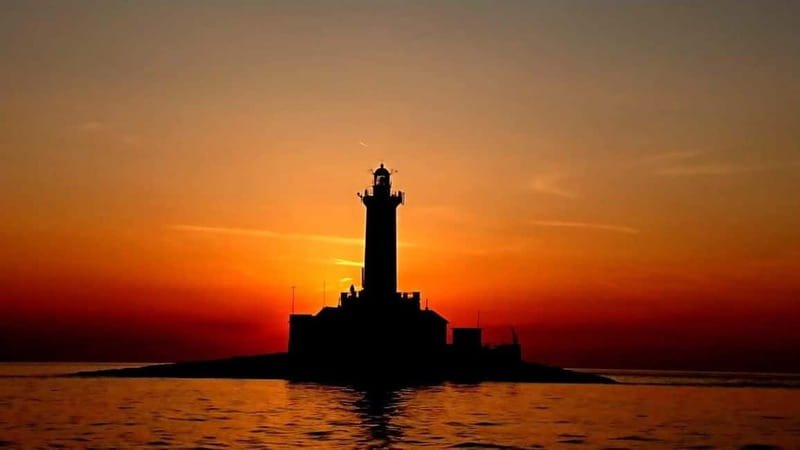 3hours Dolphin Sunset watching with unlimited drinks +dinner - Porer lighthouse and the changing sunset
