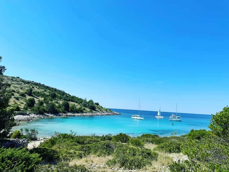 4 Jewels of Zadar, Dugi otok, sunken ship - Half day - First stop: Muline and Južna luka on Ugljan