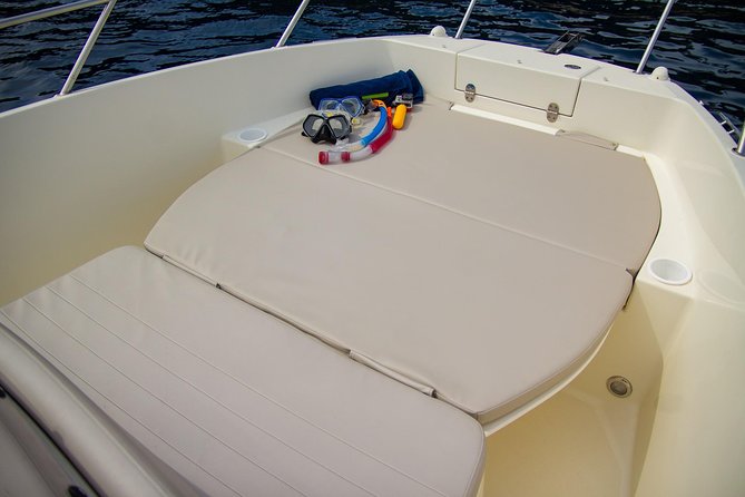 4h trip from Dubrovnik to the Elafiti islands with Quicksilver 675 boat - Swimming and caves around the islands