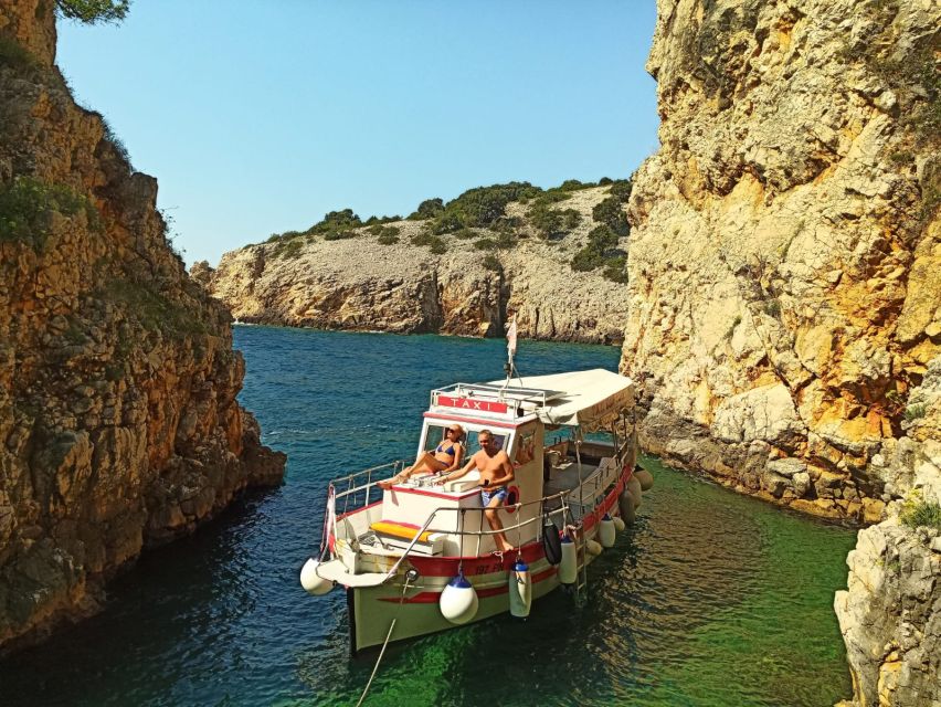 5h Plavnik Island: Swim & Snorkel with Capt. Bobo (Public) - A small group with room to breathe