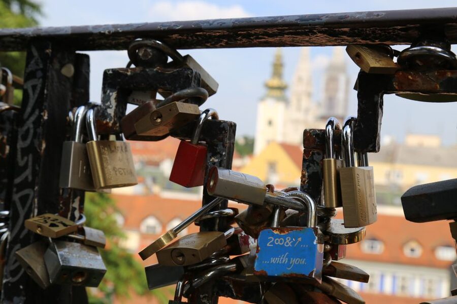 Best of Zagreb Walking Tour - Zagreb Cathedral and the weight of local tradition