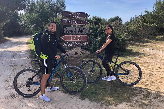 Bike Experience through Kamenjak - Getting ready for a four-hour mountain-bike outing