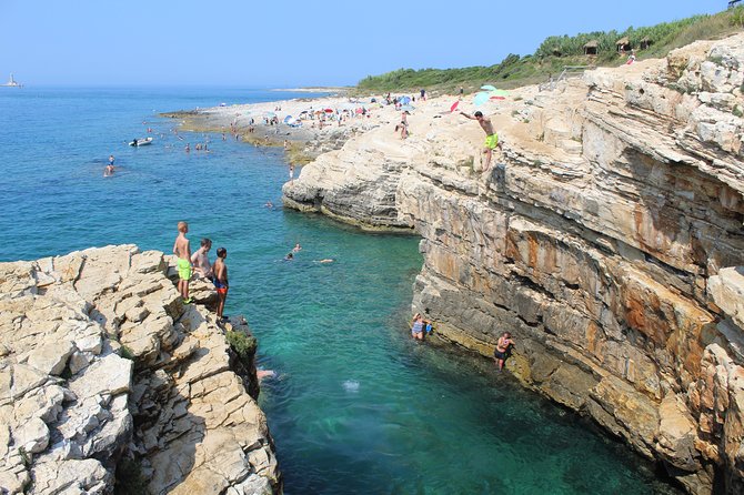 Bike Experience through Kamenjak - Five minutes with the dinosaur tracks