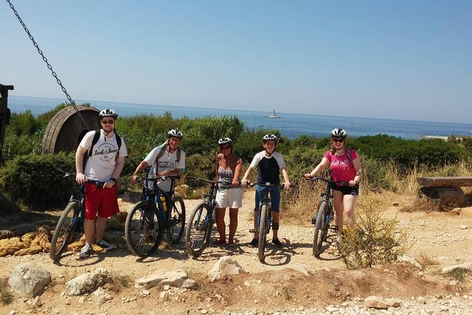 Bike Experience through Kamenjak - Kolumbarice cliffs and the blue cave