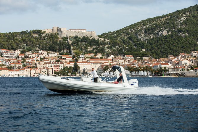 Blue and Green Cave private speed boat tour - Boat Comfort, Swimming, and Sea Conditions