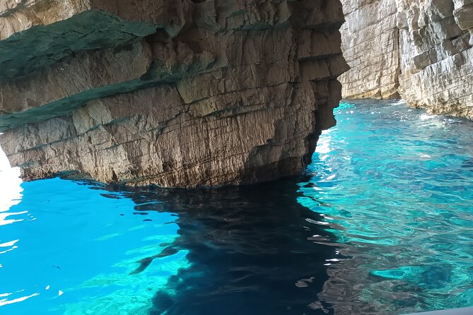 BLUE CAVE & 5 islands tour from Hvar - A fast start from Hvar at 10:30