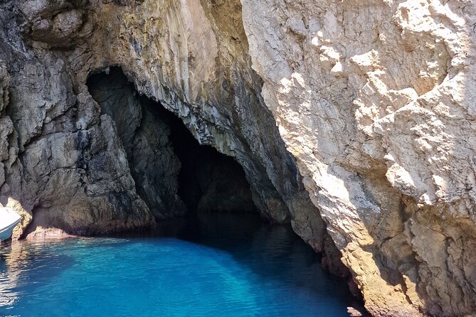 BLUE CAVE & 5 islands tour from Hvar - Stiniva Cove, a collapsed sea cave