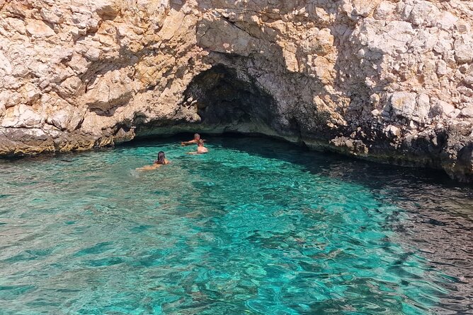 BLUE CAVE & 5 islands tour from Hvar - The Green Cave and its extra €12 fee
