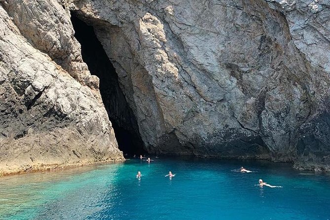 Blue Cave and Hvar 5 Islands full-day Speedboat Tour from Split - What this speedboat day is really like