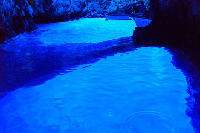 Blue Cave and Town Hvar with 5 Island Boat Tour - Key points to know before you book