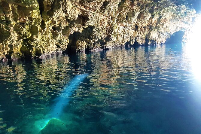 Blue cave group tour with swimming and snorkelling from Hvar - The skippers shape the day
