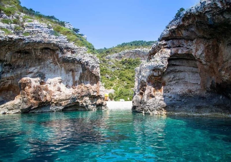 Blue Cave & Island-Hopping Tour with Snorkeling from Split - How the timing works in practice