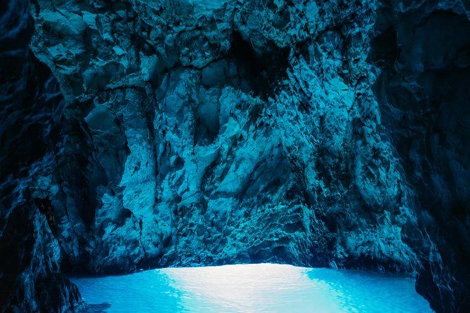 Blue Cave Small-Group Boat Tour from Dubrovnik - What to bring for a better outing