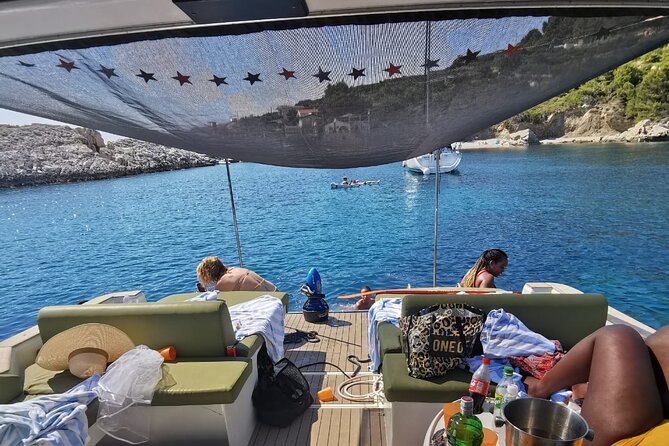 Blue & Green cave tour with yacht from town Hvar - The Blue Cave requires patience and luck