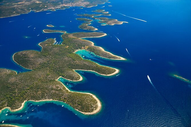 Blue & Green Cave Vis Island and Pakleni Islands Private Day Trip from Hvar - The Blue Cave is spectacular, but it is not a private cave visit