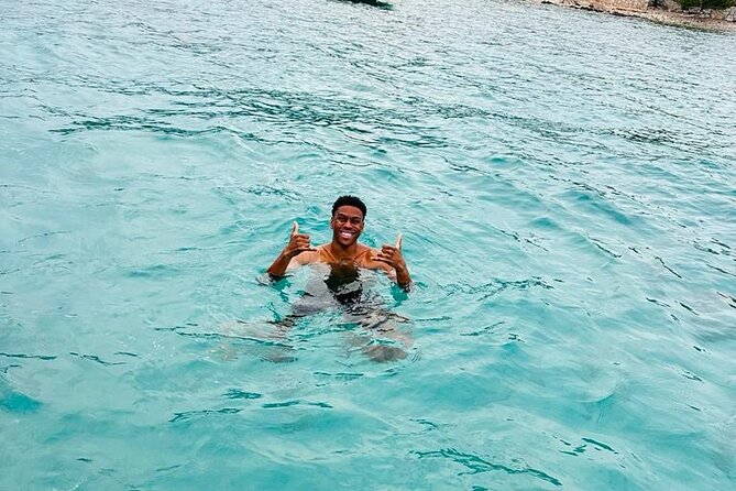 Blue Lagoon Tour from Split with Bottled Water and Wine Included - What the $76.22 price includes