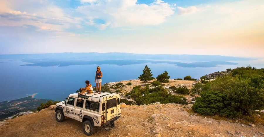 Brač: Island Exploration Tour by Four-Wheel Drive Jeep - Nerežišća and the route through Brač’s wild interior