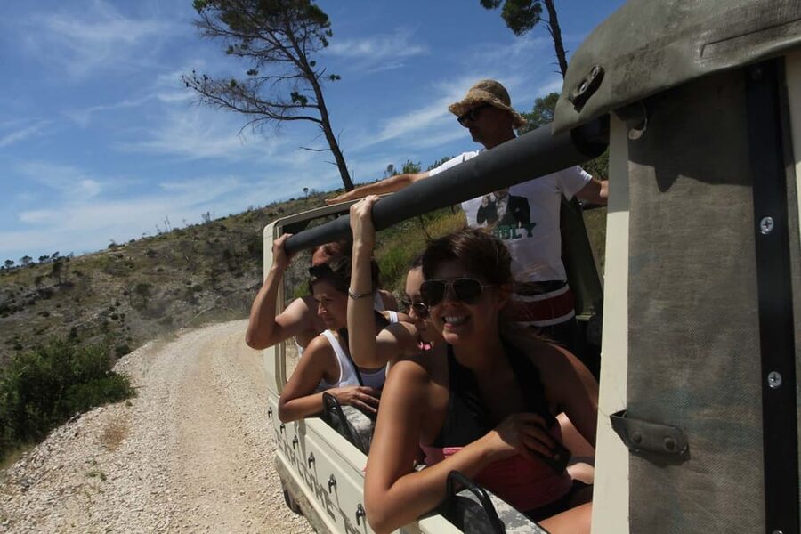 Brač: Island Exploration Tour by Four-Wheel Drive Jeep - Zlatni Rat: bring your swimwear