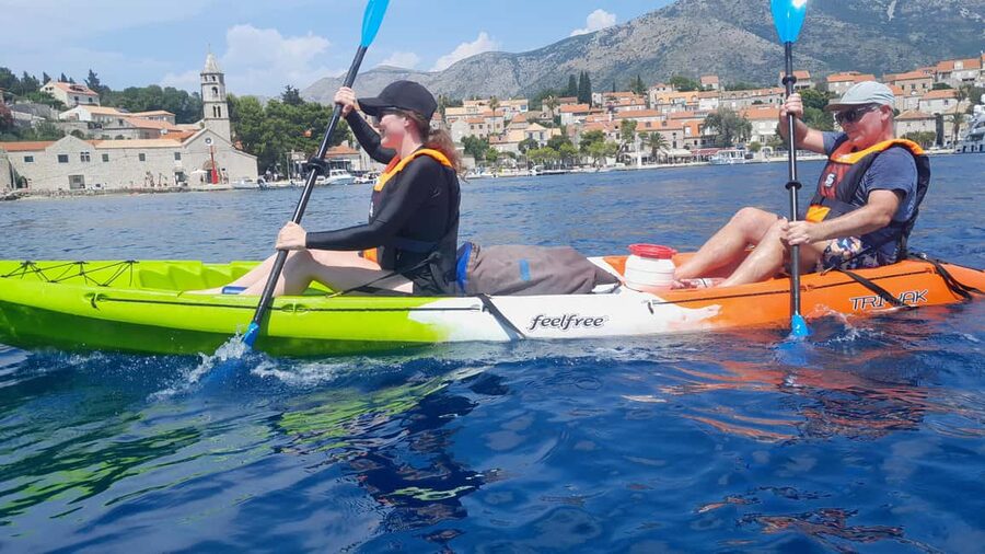 Cavtat: 'Pomalo' Guided Sea Kayaking Tour - Paddling back through the bay