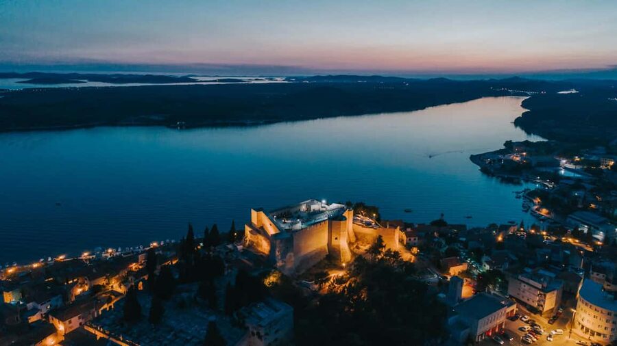 Dalmatian Delights: Food & Wine Tour from Split or Trogir - What the Dalmatian dinner includes