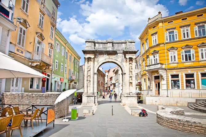 Day trip to Rovinj and Pula with lunch from Poreč - Guides, group size, and the pace