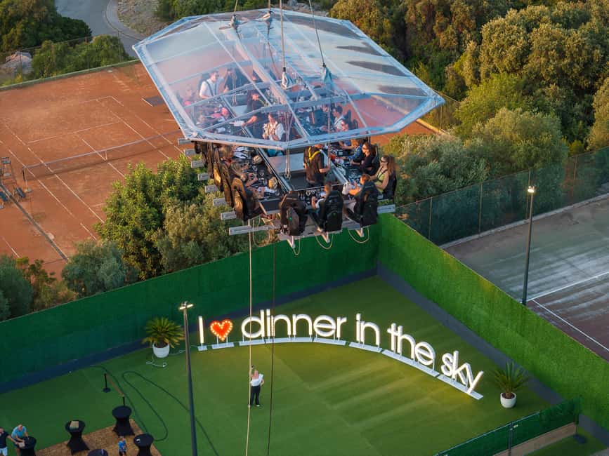 Dinner in the Sky Dubrovnik - Croatian wine with the meal