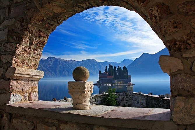 Discover Korcula from Dubrovnik - Ston and its long defensive wall
