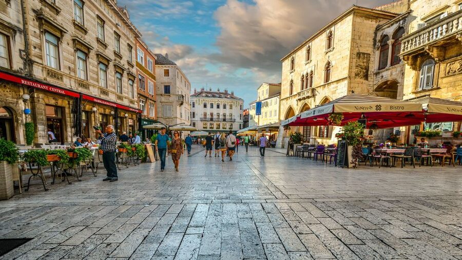 Discover The Old Town Split 1.5h walking Small group tour - Starting on Split’s Riva promenade