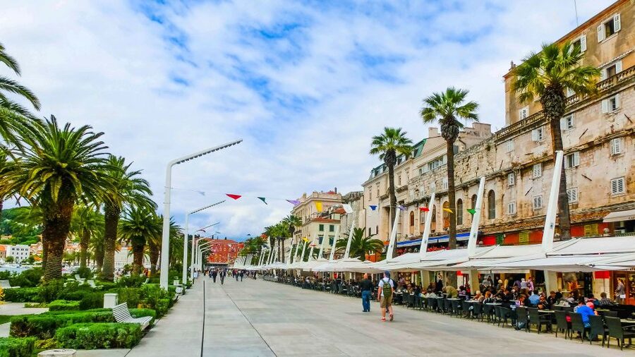 Discover The Old Town Split 1.5h walking Small group tour - What to bring and how to prepare