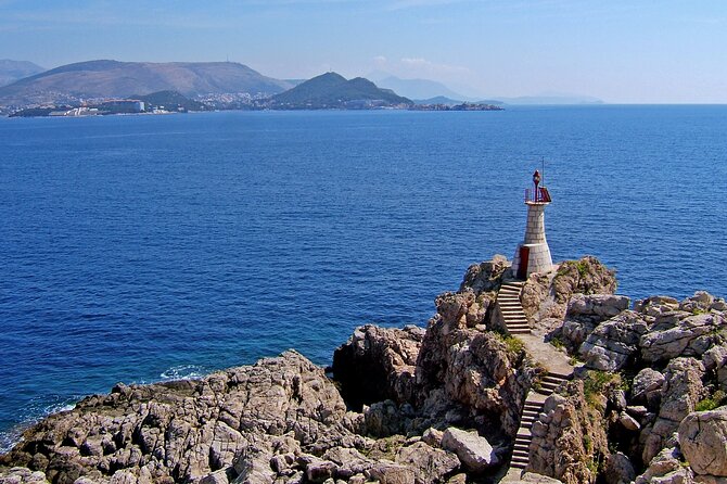 Dubrovnik: 3 Islands Boat Tour with Lunch & drinks(FR, ES, EN) - Lunch, drinks, and the boat atmosphere