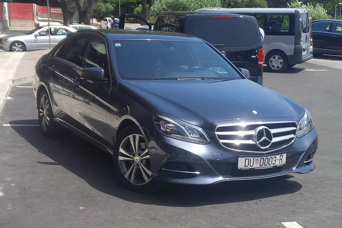 Dubrovnik airport transfer - Clean cars, air conditioning, and a calm start
