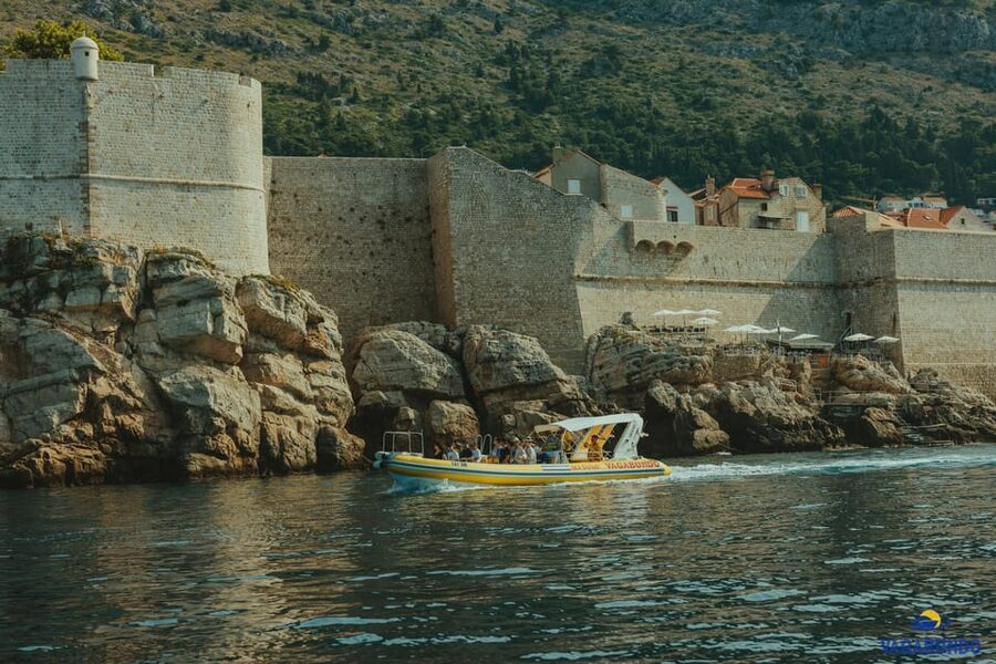 Dubrovnik: Blue Cave Afternoon Speedboat Tour with Drinks - Two hours at Sunj Beach on Lopud