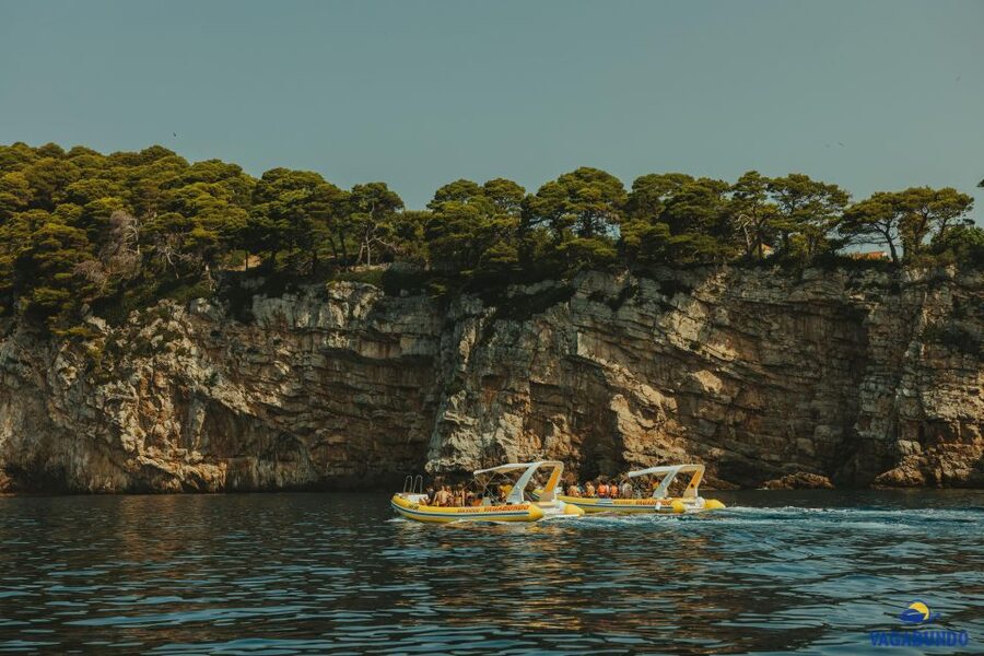Dubrovnik: Blue Cave Afternoon Speedboat Tour with Drinks - Lokrum, cliff jumps, and the ride home