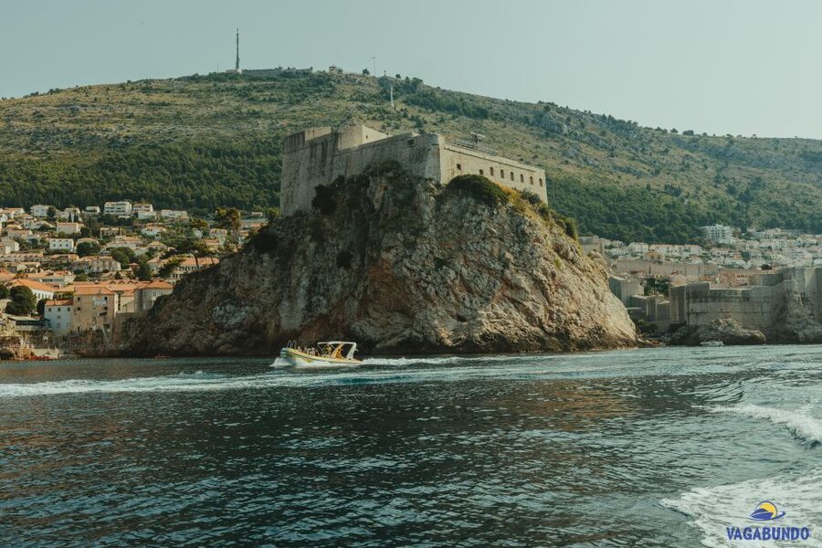 Dubrovnik: Blue Cave Afternoon Speedboat Tour with Drinks - How the speedboat affects the experience