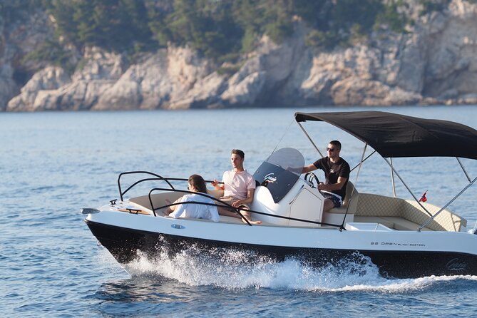 Dubrovnik:Blue cave and sandy beach Sunj with a private speedboat - Kolocep’s green caves and clear water