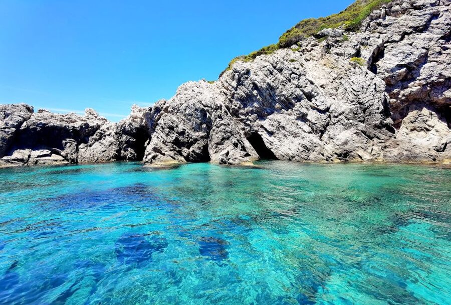 Dubrovnik: Blue Cave & Sunj Beach Boat Tour with Drinks - Practical tips for a smoother trip