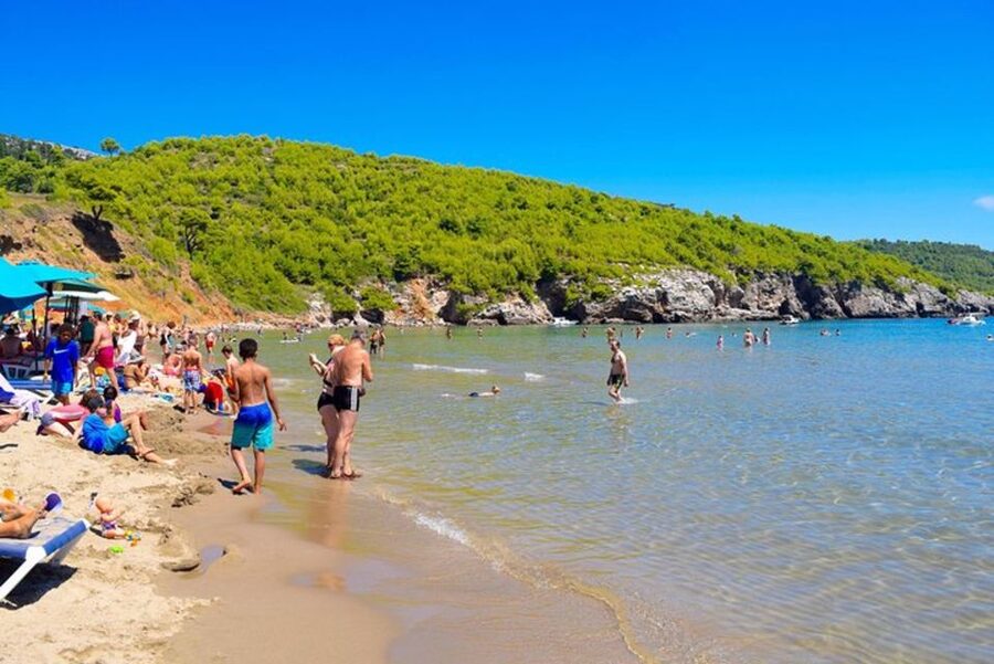 Dubrovnik: Blue Cave & Sunj Beach Boat Tour with Drinks - Swimming through the Three Green Caves
