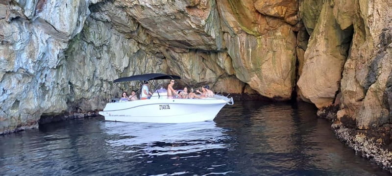 Dubrovnik: Blue Cave Tour by Speedboat with Small Group - What this four-hour Dubrovnik boat trip is really like
