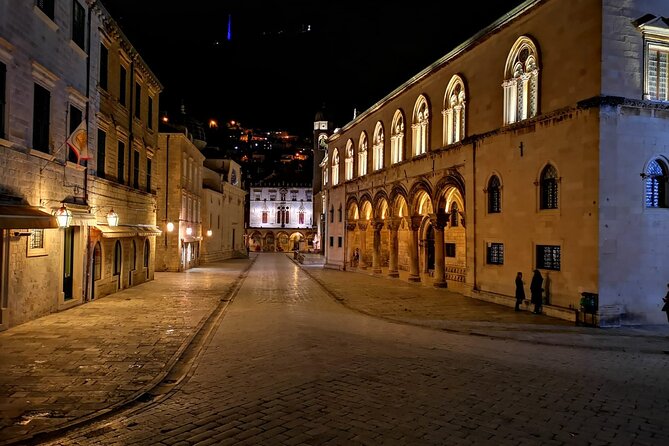 Dubrovnik By Night Walking Tour - Why Dubrovnik works so well after sunset