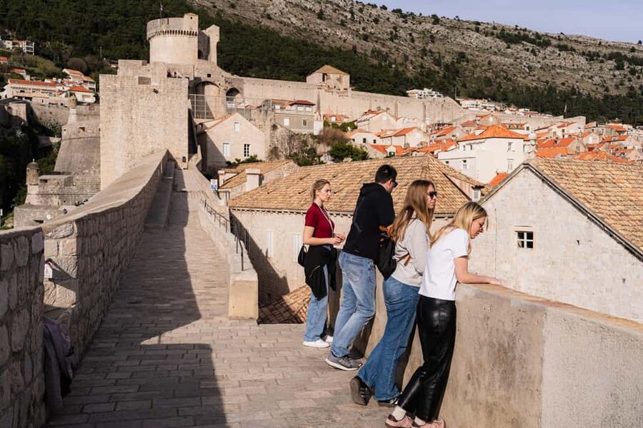 Dubrovnik: City Walls Guided Tour-Small Group Experience - Why the small group makes a difference