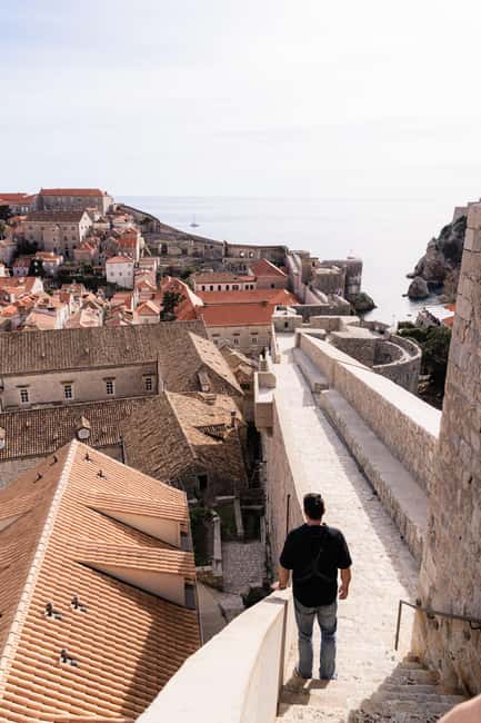 Dubrovnik: City Walls Guided Tour-Small Group Experience - Who will enjoy this wall walk most?