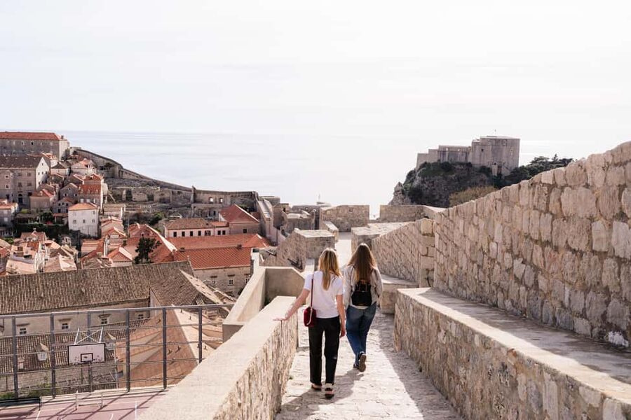 Dubrovnik: City Walls Guided Tour-Small Group Experience - Tips for making the two hours count