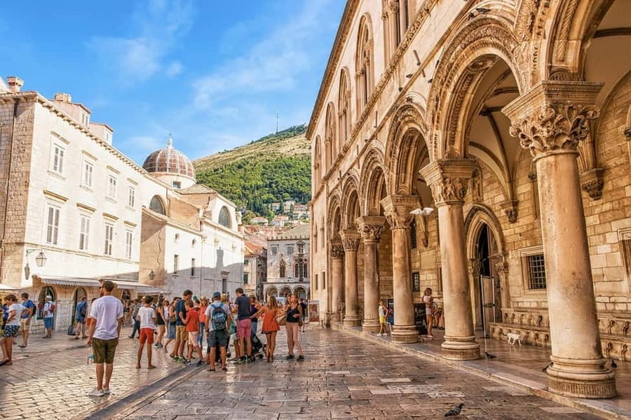 Dubrovnik: City Walls, Old Town Walking Tour & Adriatic View - Key points to know before you book