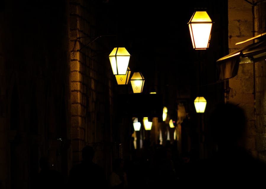 Dubrovnik: Dark tales of the Old Town - Descending toward noble palaces and Rector’s Palace