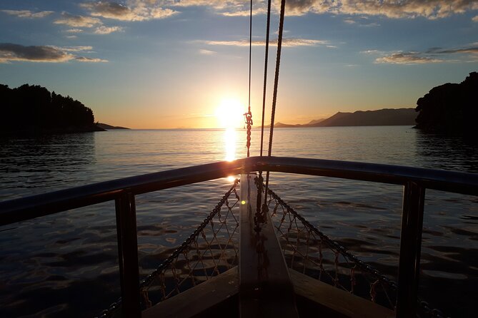 Dubrovnik Elafiti Islands Cruise with Lunch, Drinks and Pickup - Key points to know before booking