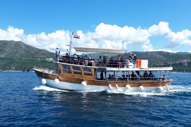 Dubrovnik Elafiti Islands Cruise with Lunch, Drinks and Pickup - Koločep: a quiet first taste of the islands