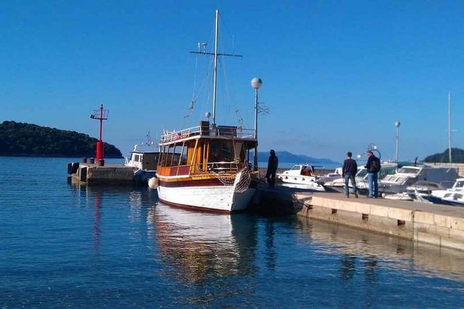 Dubrovnik Elafiti Islands Cruise with Lunch, Drinks and Pickup - Timing, weather, and the practical trade-offs