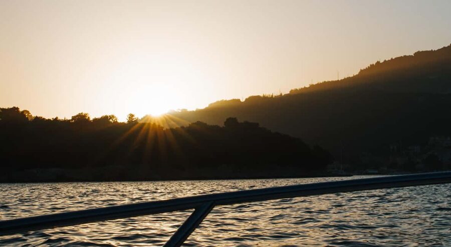 Dubrovnik:Elaphiti Islands and caves Private Speedboat Tour - Six hours or eight hours?