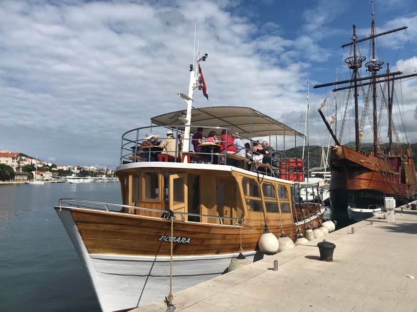 Dubrovnik: Elaphiti Islands Boat Cruise with Lunch & Drinks - Sipan adds a slower village stop