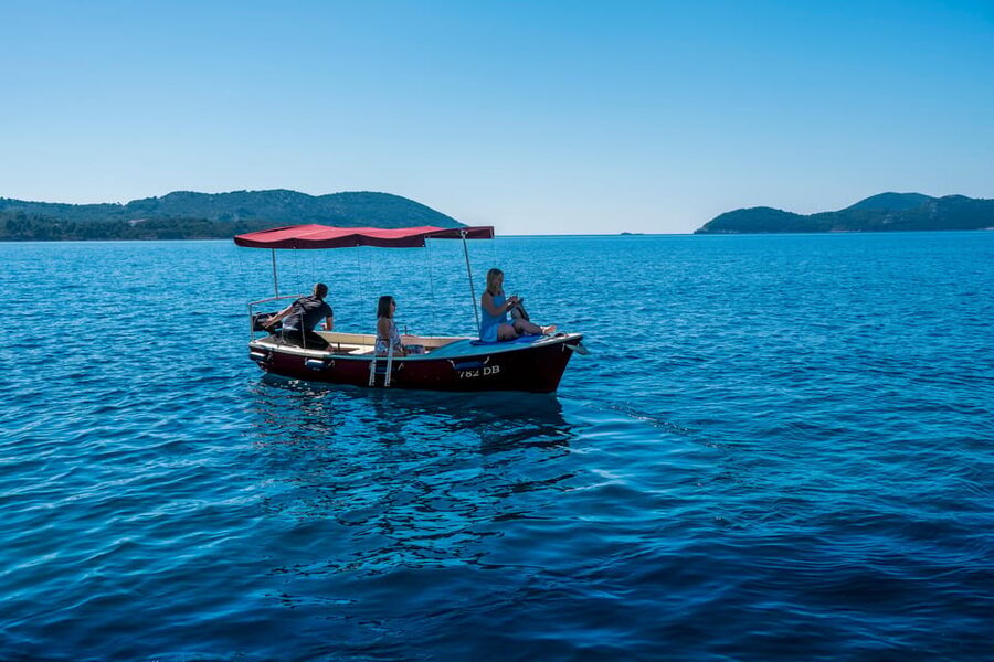 Dubrovnik: Elaphiti Islands Boat Rental - Šunj Beach, cocktails, and a sandy change of scene